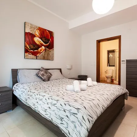 Pender Lux Complex - 3br Unit With Private Parking By 360 Estates * St. Julian's