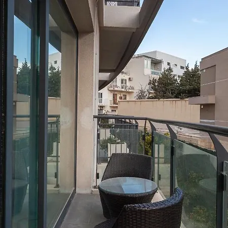 Pender Lux Complex - 3br Unit With Private Parking By 360 Estates Apartament