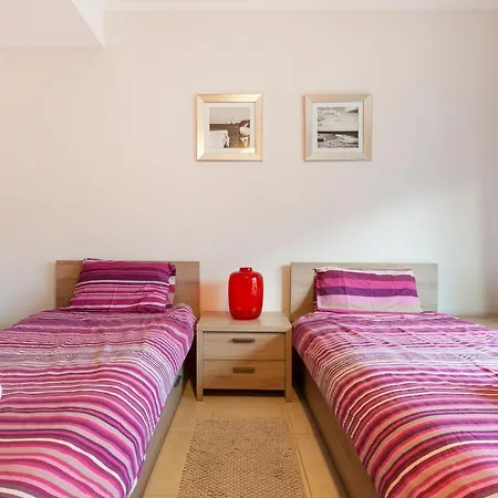 Pender Lux Complex - 3br Unit With Private Parking By 360 Estates Appartement San Ġiljan