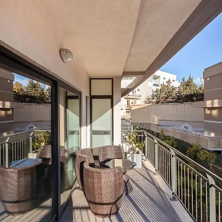 Pender Lux Complex - 3br Unit With Private Parking By 360 Estates Appartement *