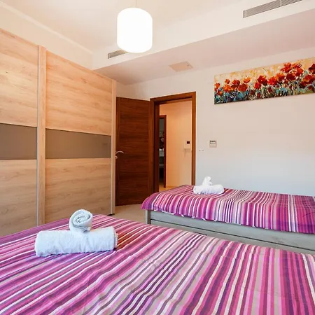 Apartamento Pender Lux Complex - 3br Unit With Private Parking By 360 Estates